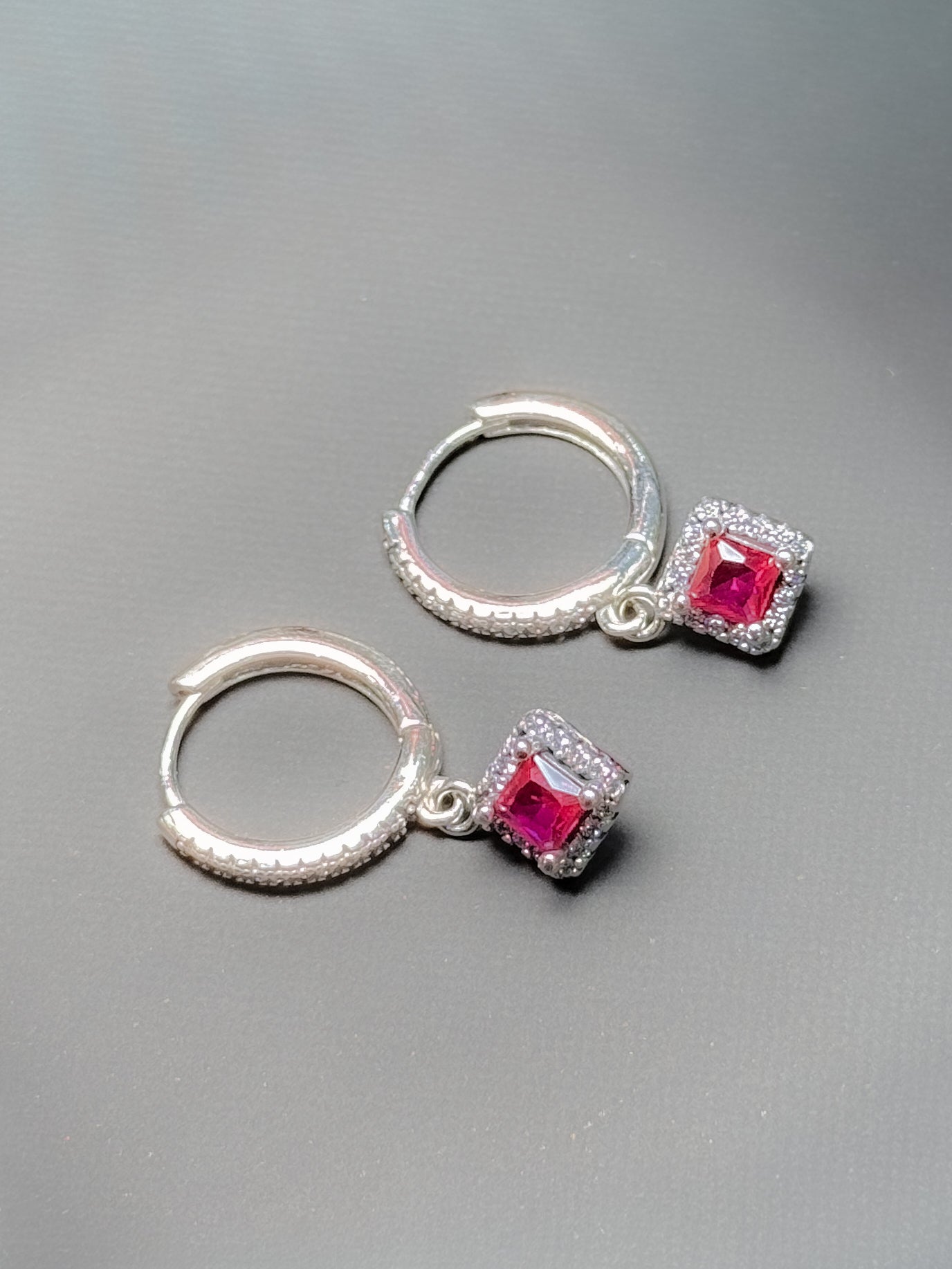 Candonga en plata triangular