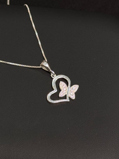 Cadena corazón y mariposa