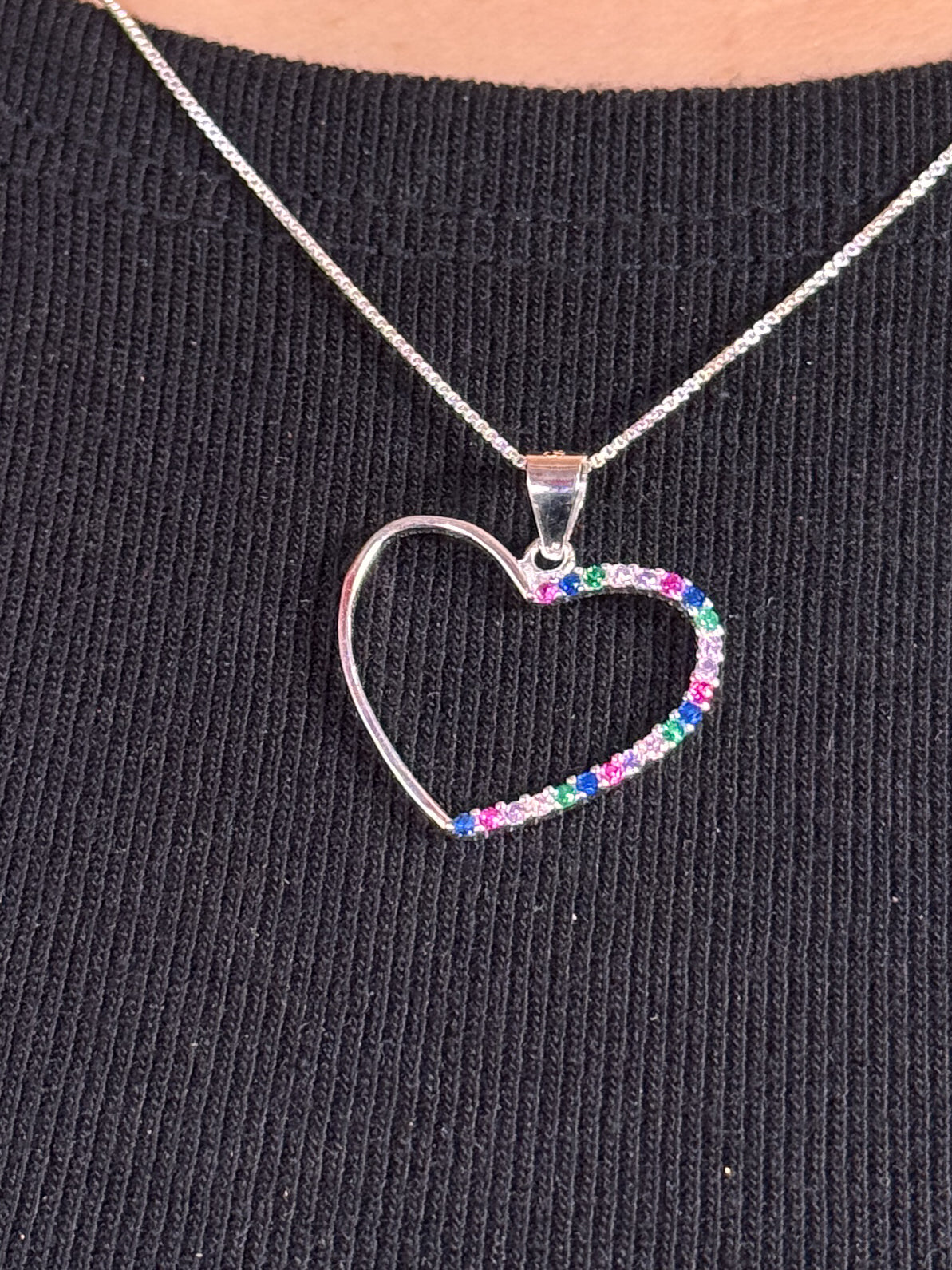 Cadena de corazón medio circones