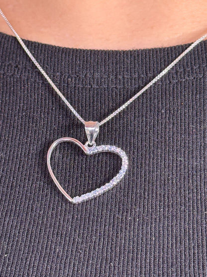 Cadena de corazón medio circones