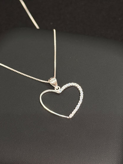 Cadena de corazón medio circones