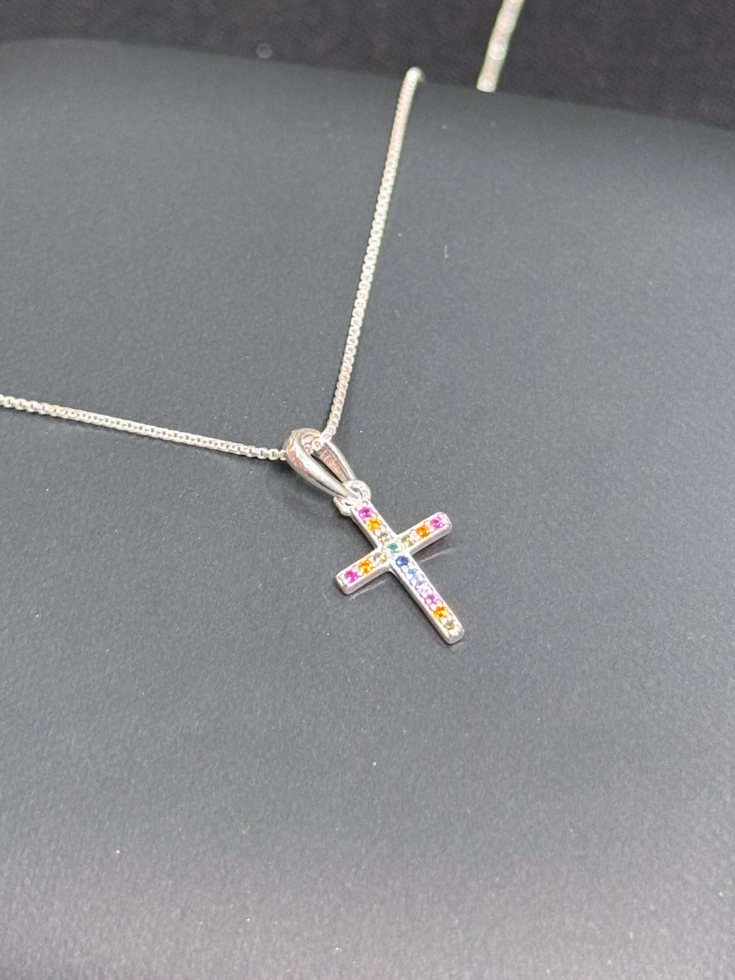 Cadena cruz colgante