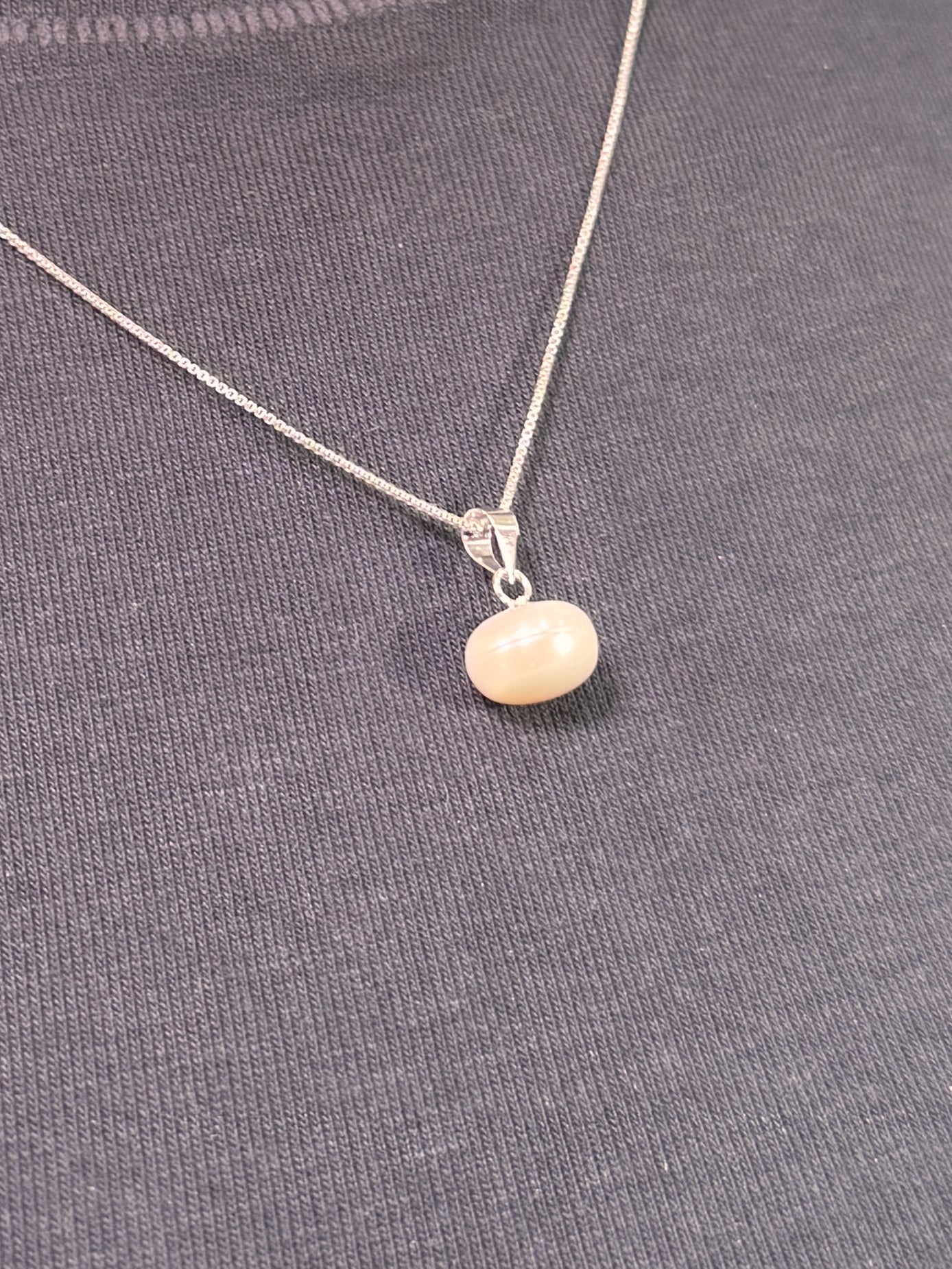 Cadena con perla natural