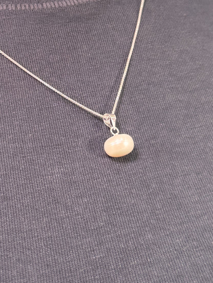 Cadena con perla natural