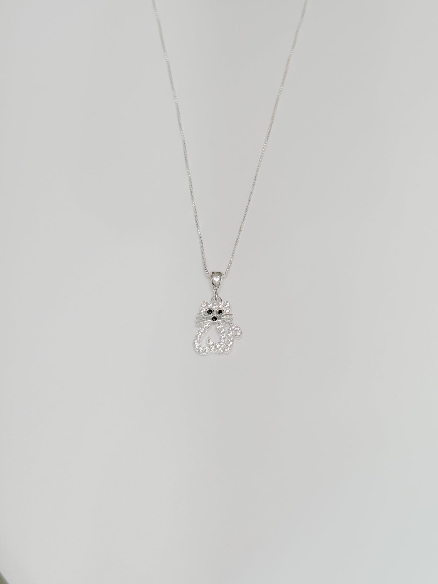 Cadena gato brillante