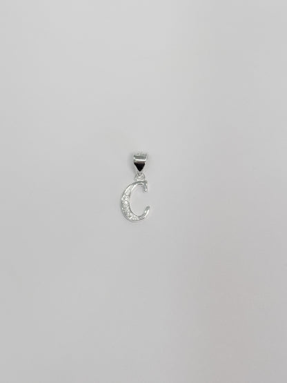 Cadena con inicial con dije colgante