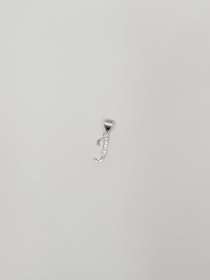 Cadena con inicial con dije colgante