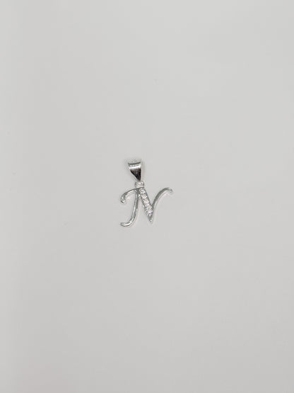 Cadena con inicial con dije colgante