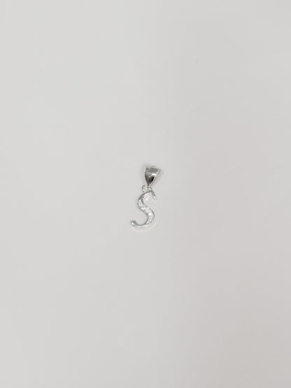 Cadena con inicial con dije colgante