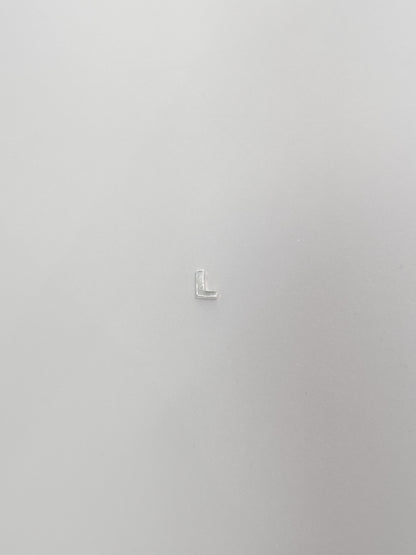 Cadena con inicial con dije pasante