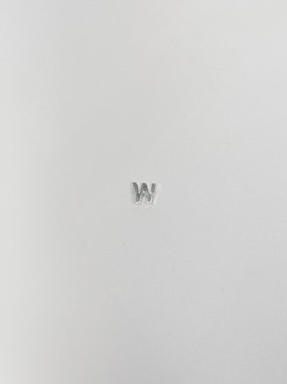 Cadena con inicial con dije pasante