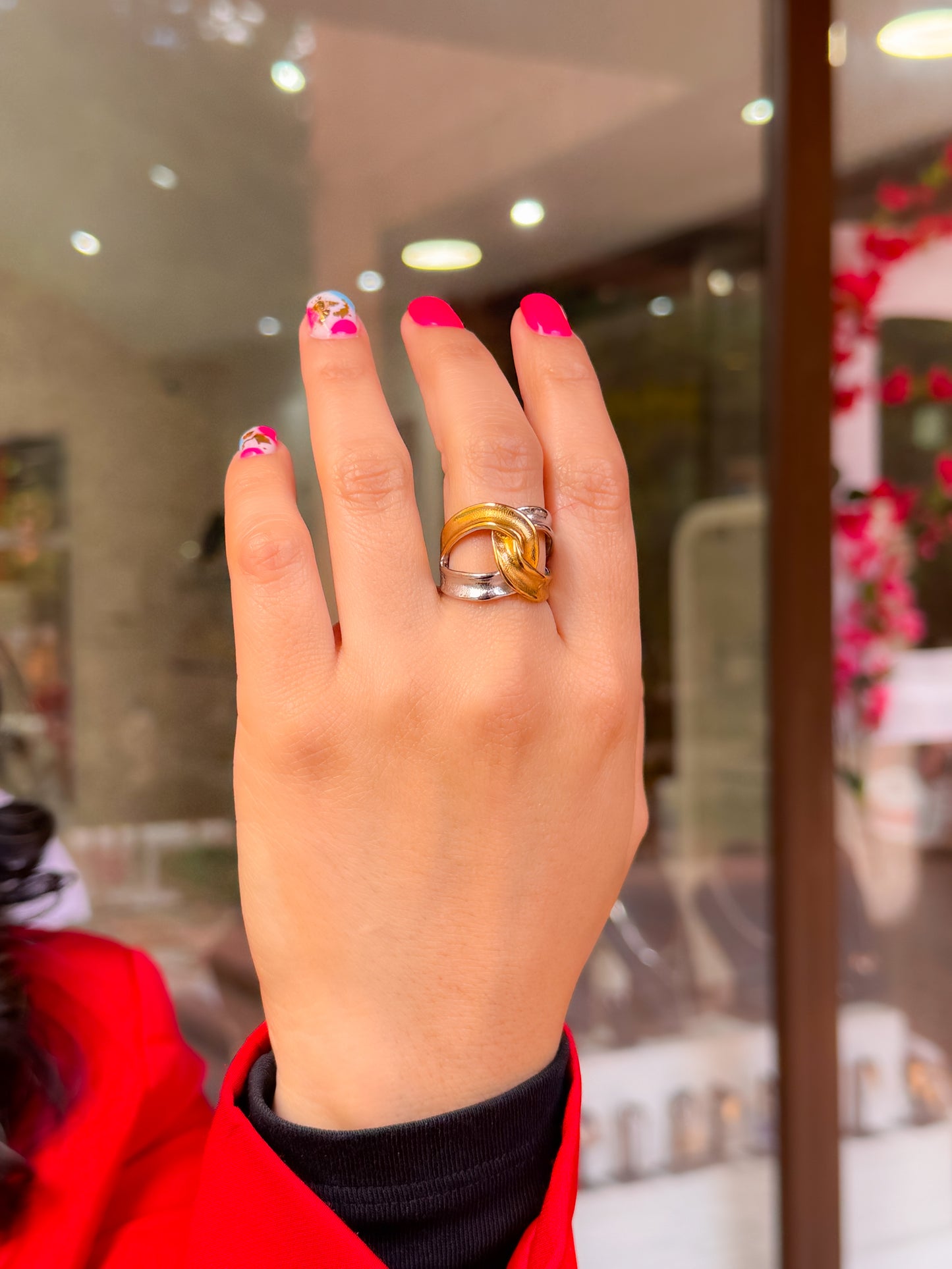 Anillo dos oros entrelazado