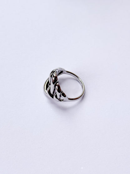 Anillo enredadera plateada