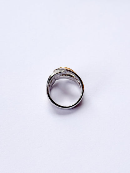 Anillo dos oros entrelazado