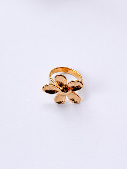 Anillo flor texturizada