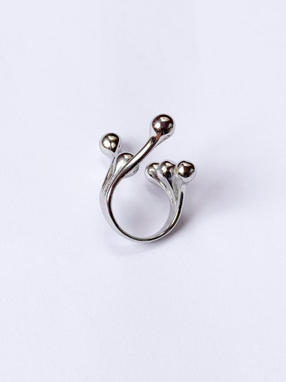 Anillo esferas cósmicas