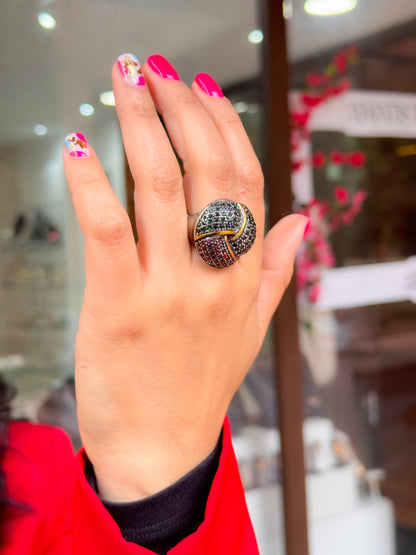 Anillo esfera de cristales