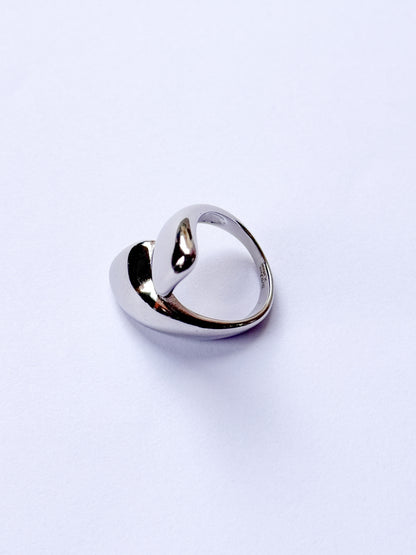 Anillo aura plateada