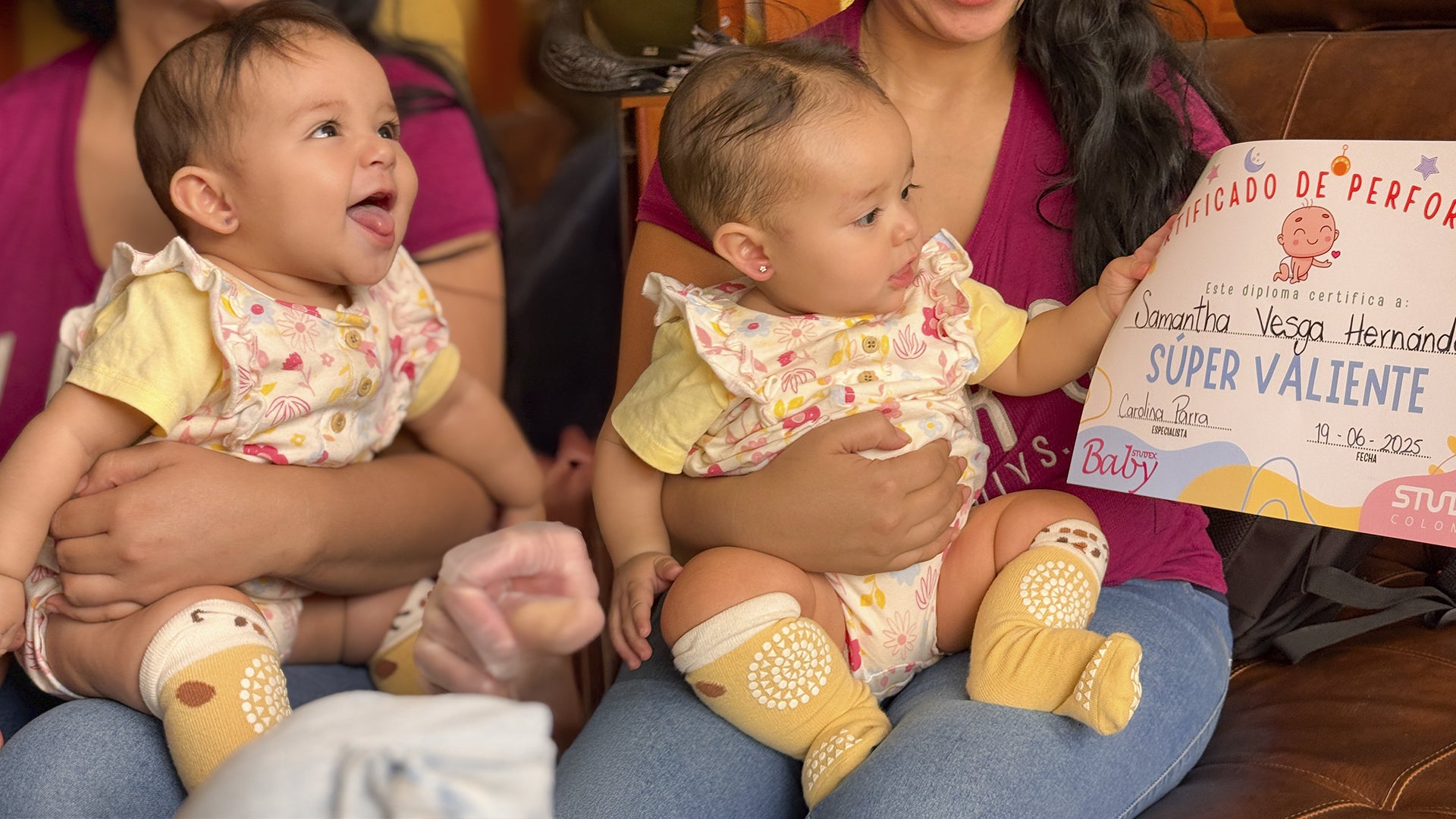 Cargar video: ¡Mira como perforamos a tu bebé!