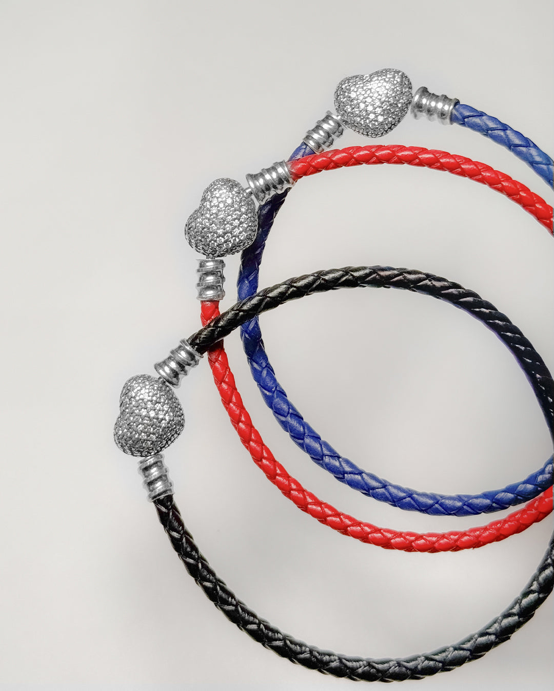 Pulsera cuero broche corazón brillante